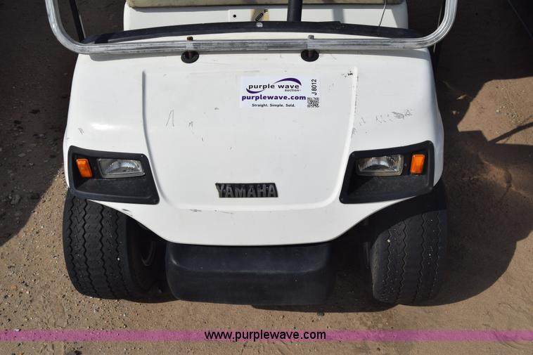 image for item J8012 1999 Yamaha golf cart