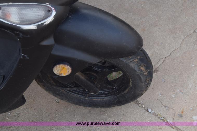 image for item J8013 2013 Bashen TPGS-805 moped