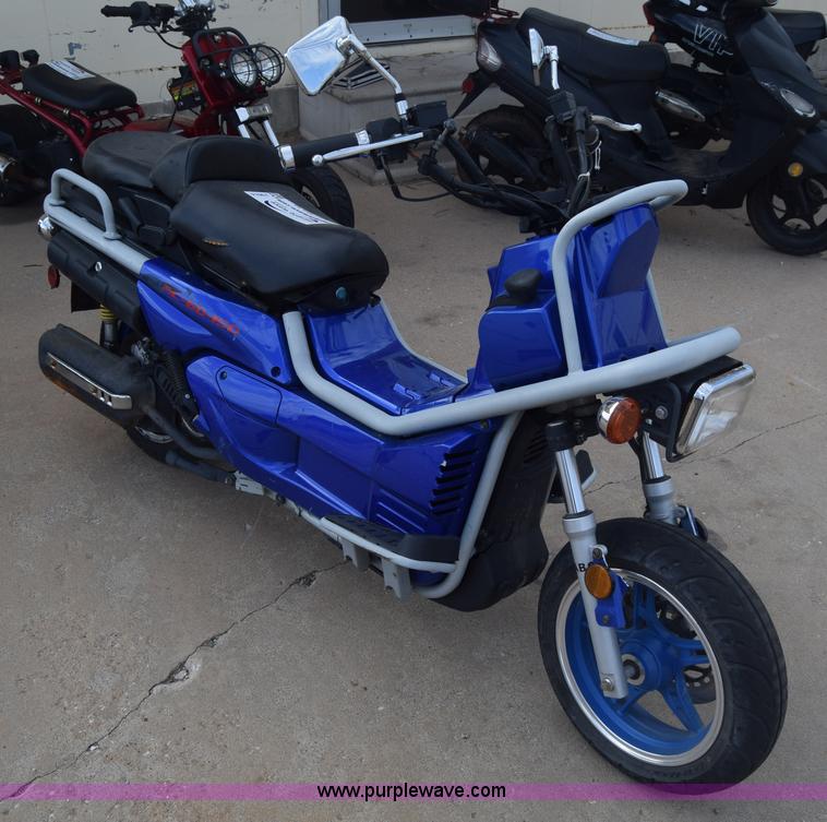 image for item J8014 2007 Basham MC60 moped