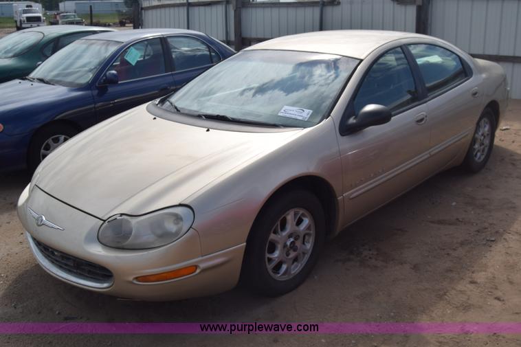 image for item J8015 2000 Chrysler Concorde