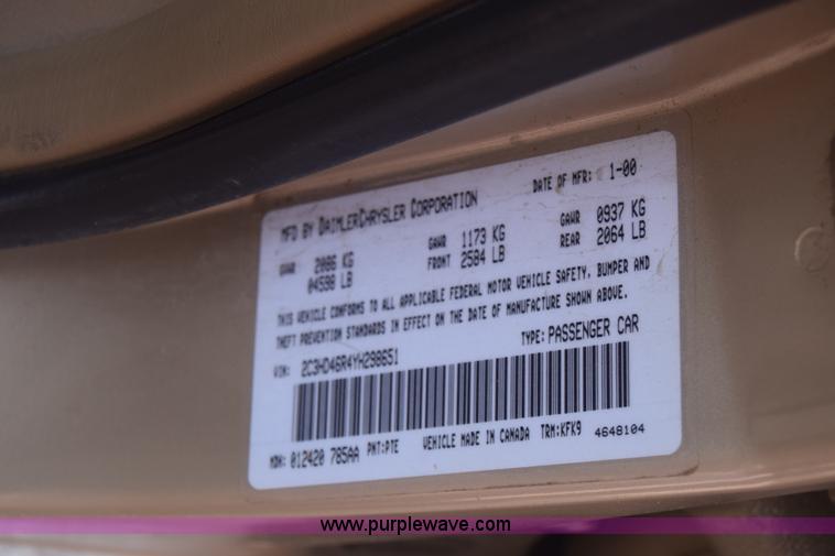 image for item J8015 2000 Chrysler Concorde