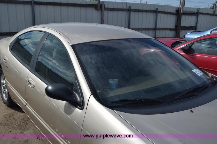 image for item J8015 2000 Chrysler Concorde