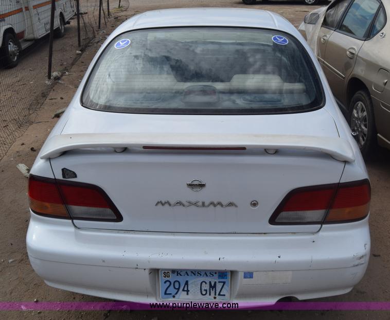 image for item J8018 1997 Nissan Maxima
