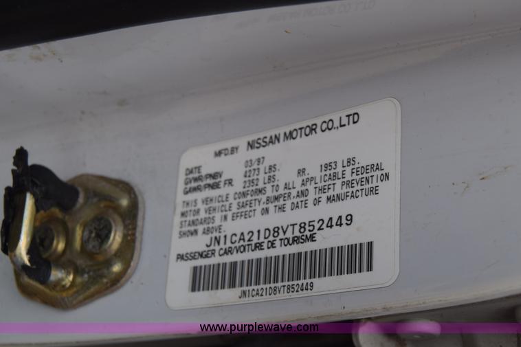 image for item J8018 1997 Nissan Maxima