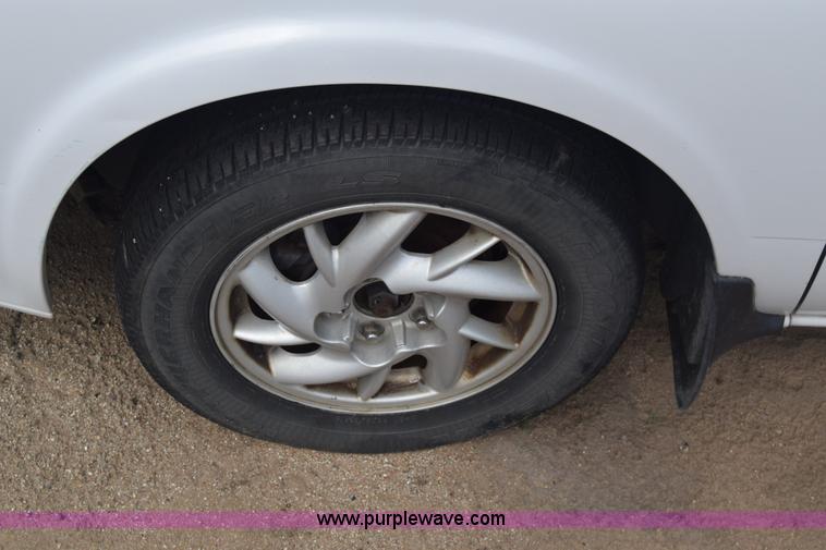 image for item J8018 1997 Nissan Maxima