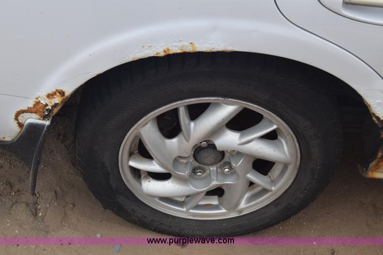 image for item J8018 1997 Nissan Maxima