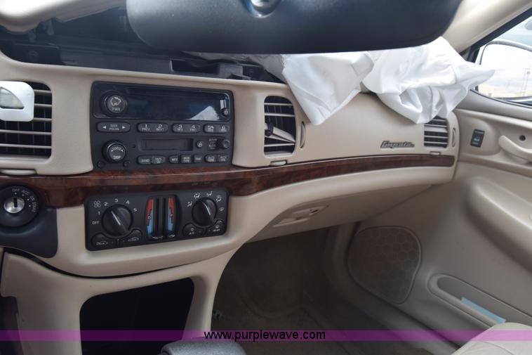 image for item J8020 2003 Chevrolet Impala LS