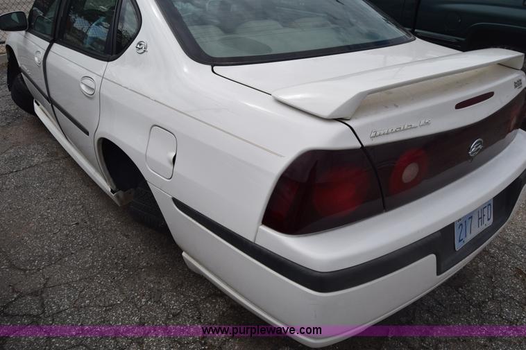 image for item J8020 2003 Chevrolet Impala LS