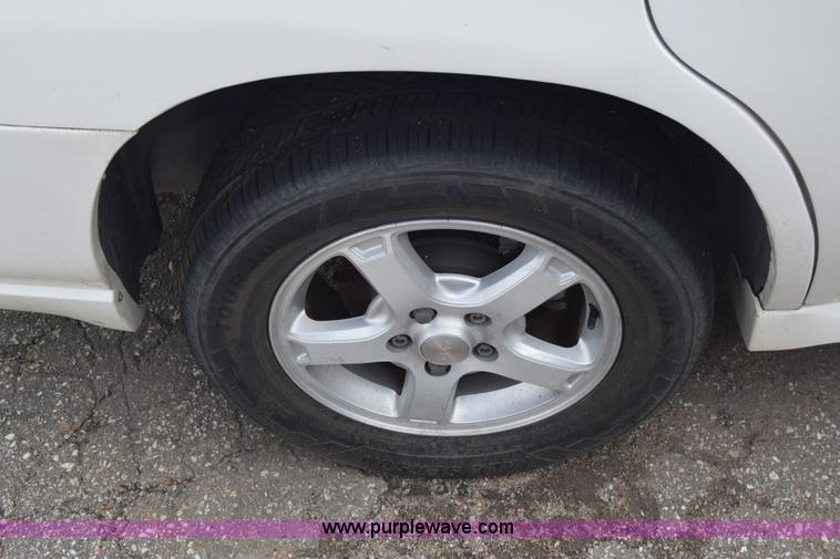 image for item J8020 2003 Chevrolet Impala LS