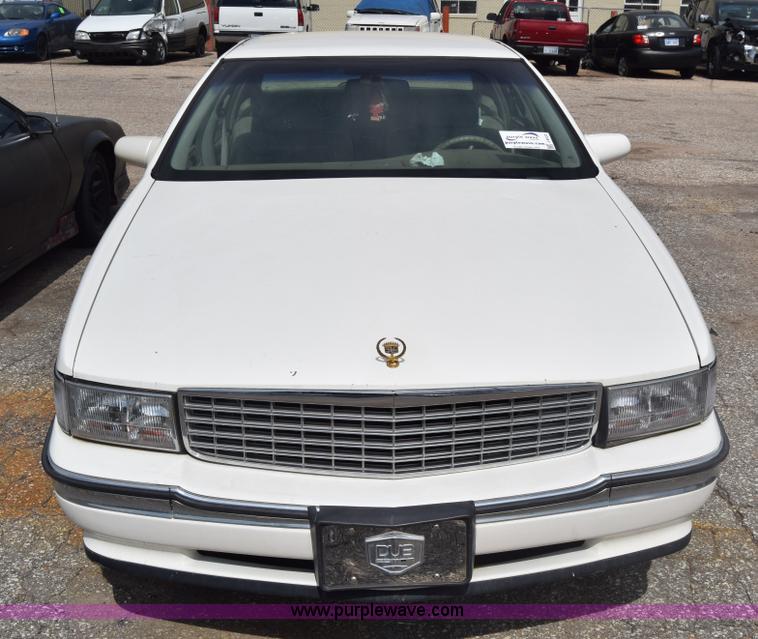 image for item J8022 1995 Cadillac DeVille