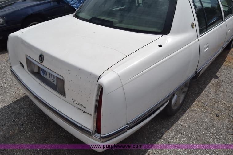 image for item J8022 1995 Cadillac DeVille