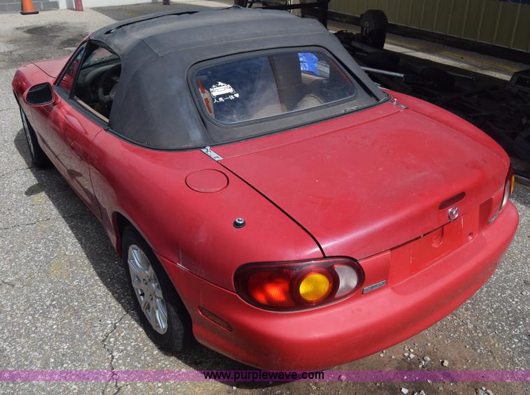 image for item J8023 1999 Mazda MX-5 Miata