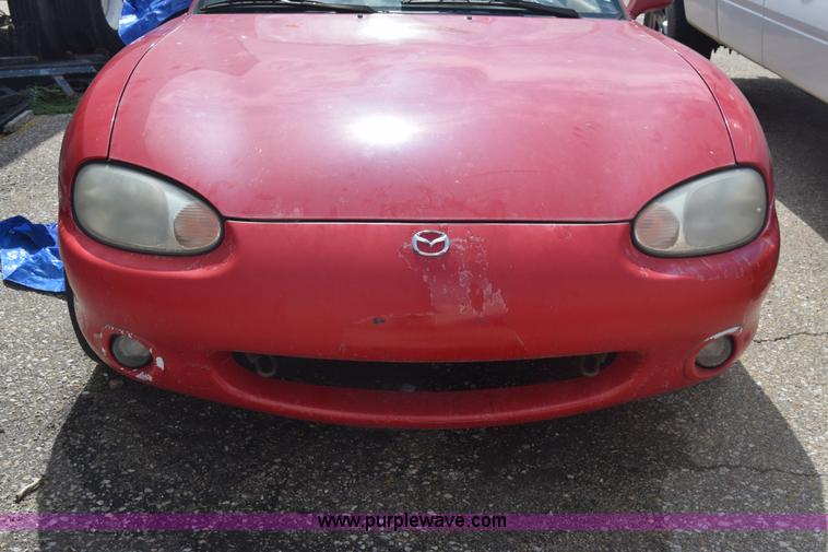 image for item J8023 1999 Mazda MX-5 Miata