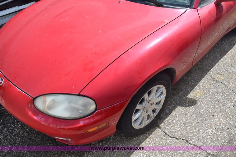 image for item J8023 1999 Mazda MX-5 Miata