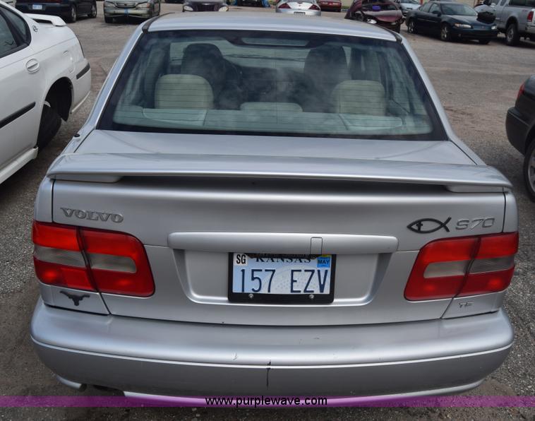 image for item J8024 1999 Volvo S70 T5