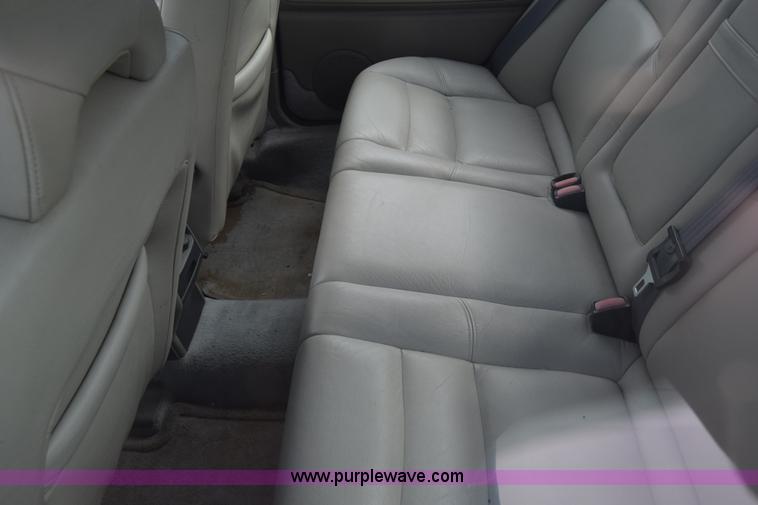 image for item J8024 1999 Volvo S70 T5