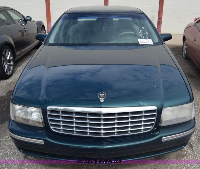 image for item J8025 1997 Cadillac DeVille