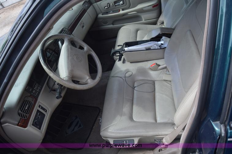 image for item J8025 1997 Cadillac DeVille