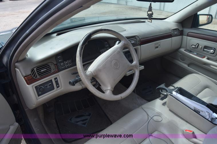 image for item J8025 1997 Cadillac DeVille