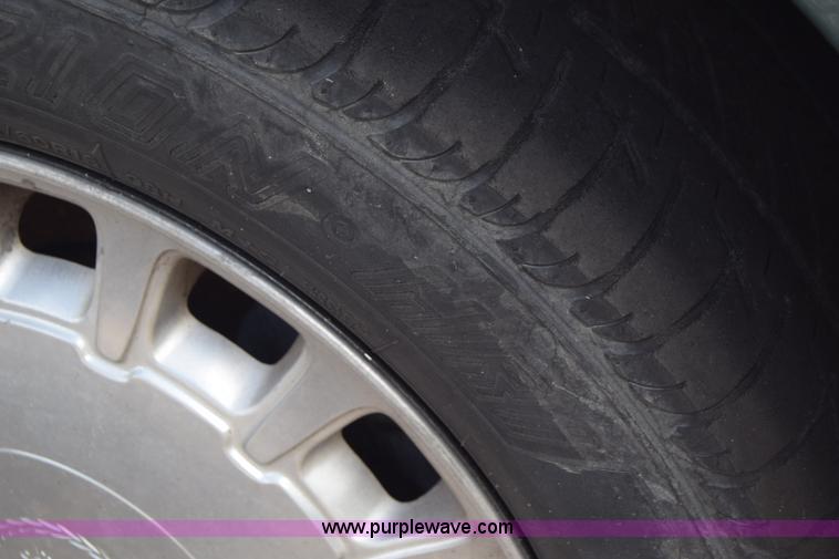 image for item J8025 1997 Cadillac DeVille