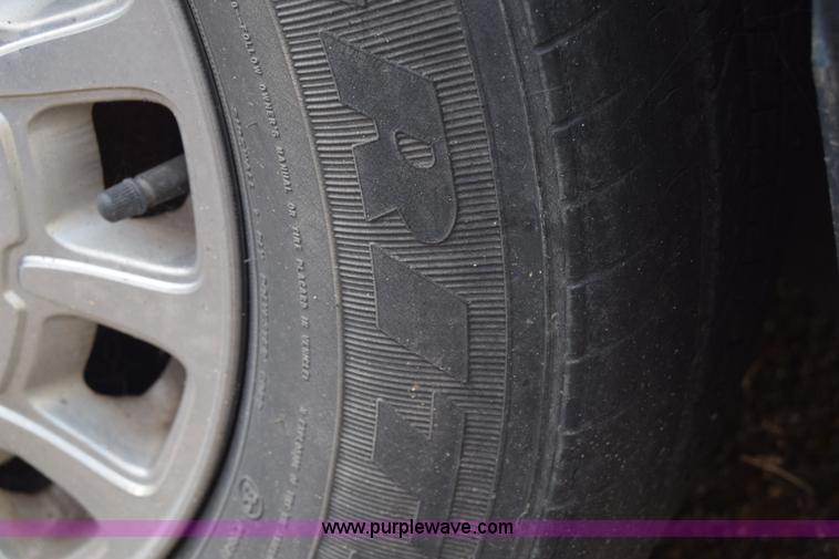 image for item J8025 1997 Cadillac DeVille