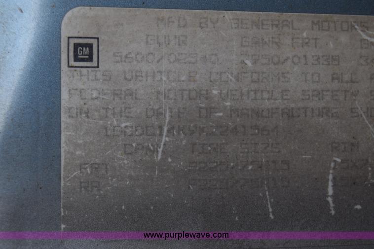 image for item J8029 1989 Chevrolet 1500 pickup truck