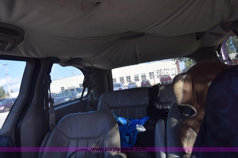 image for item K4750 2001 Chrysler Town & Country