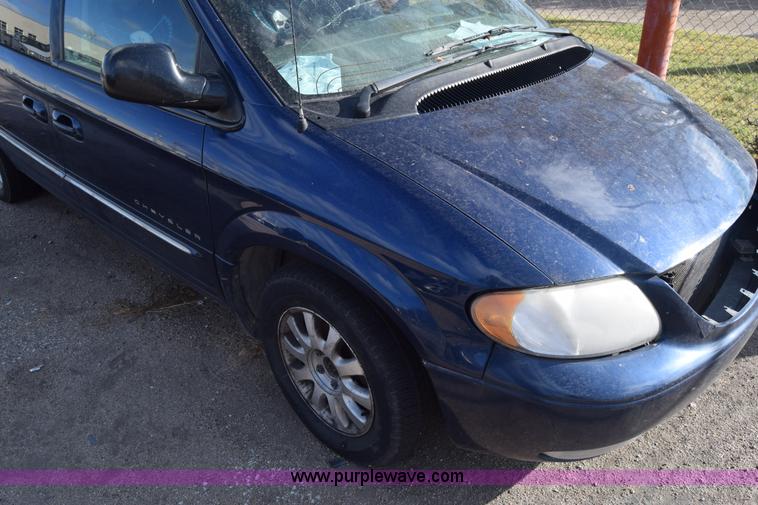 image for item K4750 2001 Chrysler Town & Country