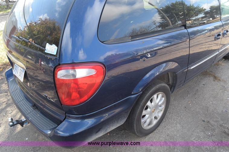image for item K4750 2001 Chrysler Town & Country
