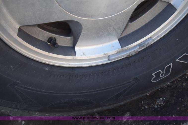 image for item K4752 1995 GMC Yukon SUV