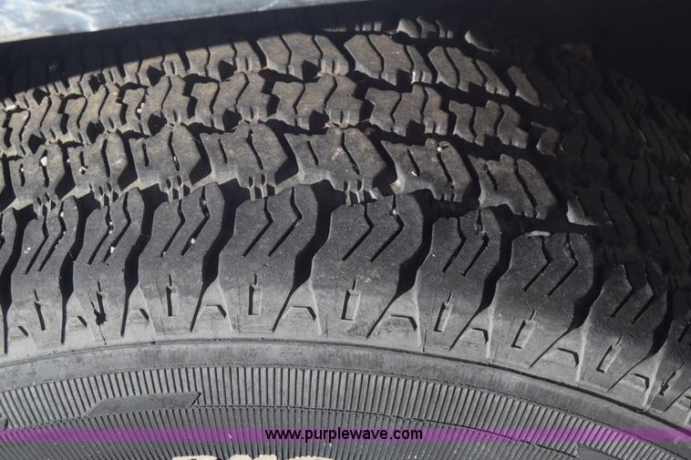 image for item K4752 1995 GMC Yukon SUV