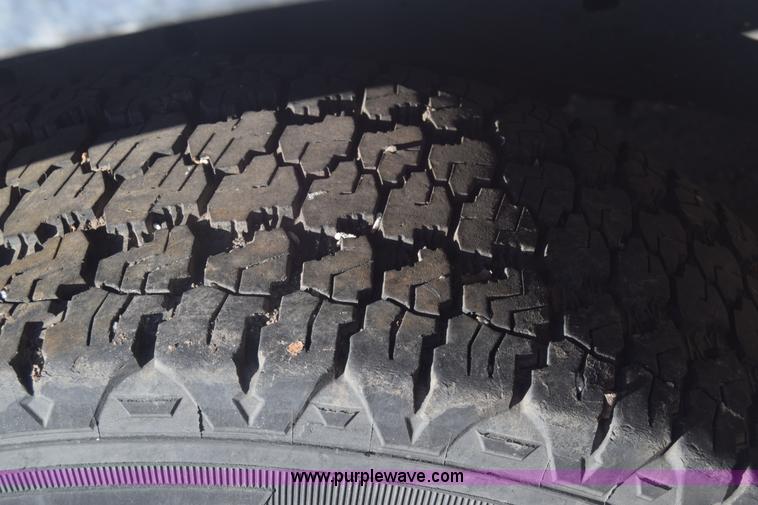 image for item K4752 1995 GMC Yukon SUV