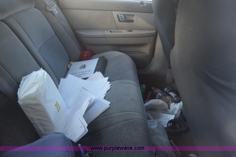 image for item K4755 2000 Ford Taurus