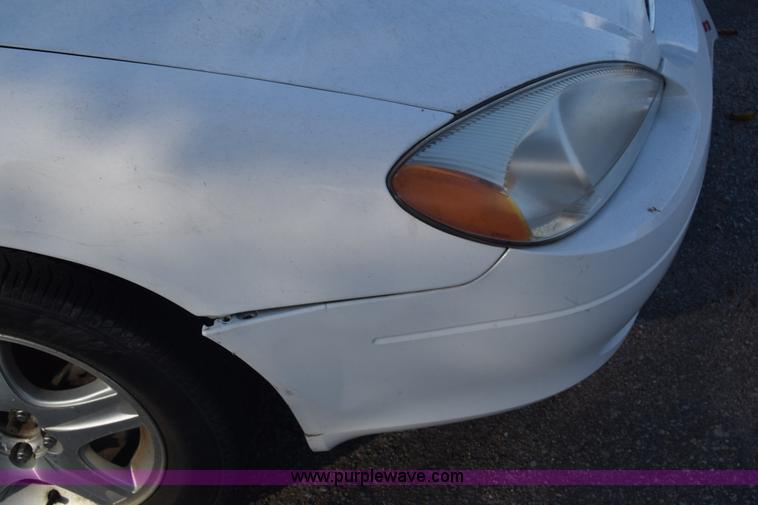 image for item K4755 2000 Ford Taurus