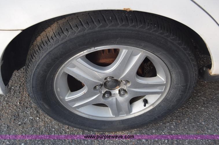 image for item K4755 2000 Ford Taurus