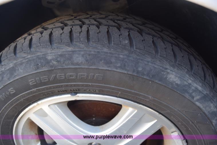 image for item K4755 2000 Ford Taurus