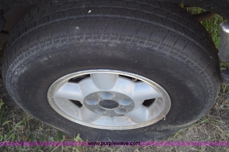 image for item K4757 2000 Chevrolet Blazer SUV