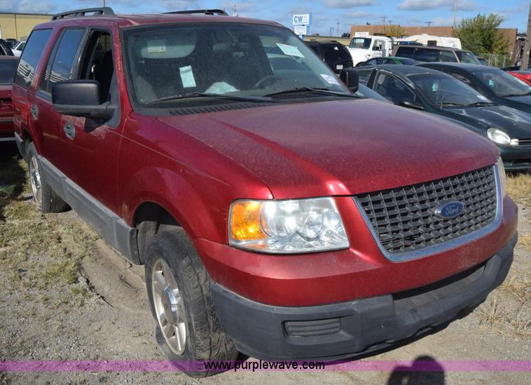 image for item K4758 2005 Ford Expedition SUV