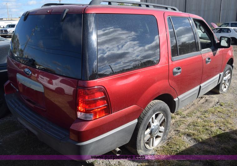 image for item K4758 2005 Ford Expedition SUV