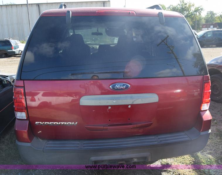 image for item K4758 2005 Ford Expedition SUV