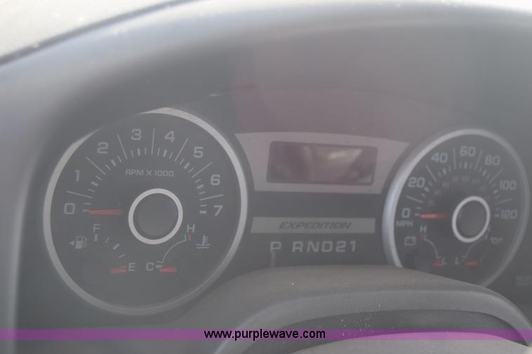 image for item K4758 2005 Ford Expedition SUV
