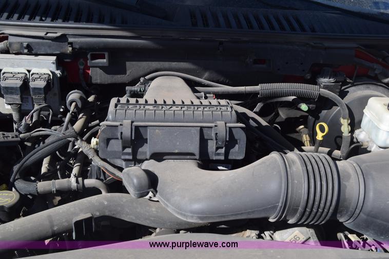 image for item K4758 2005 Ford Expedition SUV