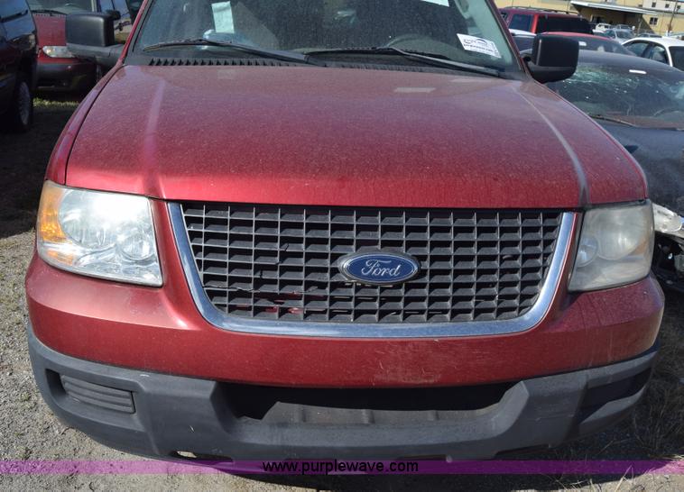image for item K4758 2005 Ford Expedition SUV