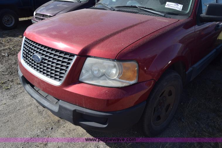 image for item K4758 2005 Ford Expedition SUV