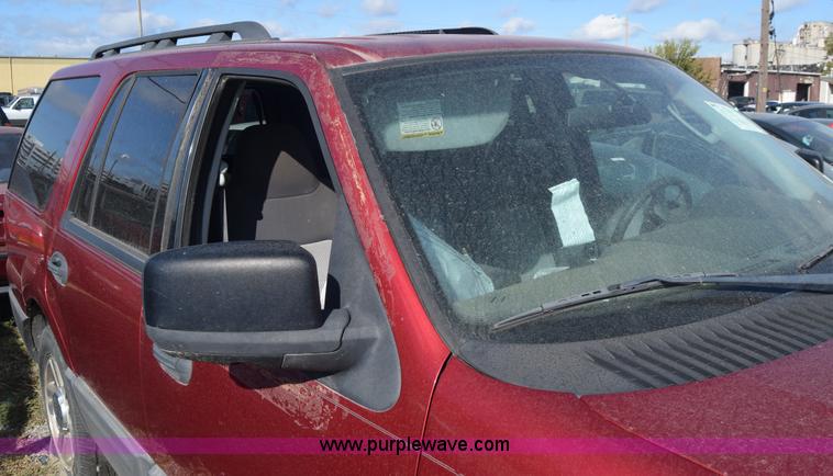 image for item K4758 2005 Ford Expedition SUV