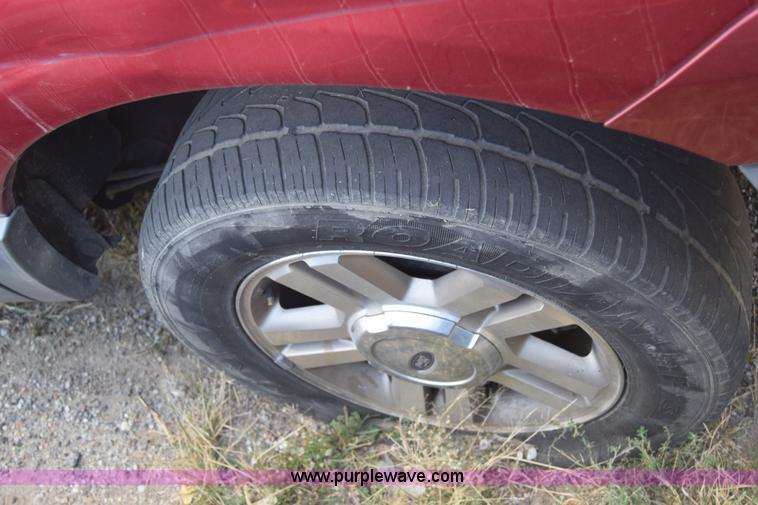 image for item K4758 2005 Ford Expedition SUV