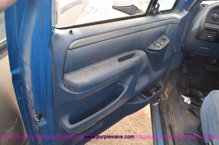 image for item K4770 1995 Ford F150 SuperCab pickup truck