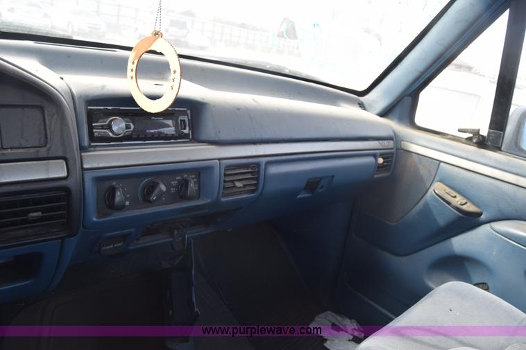 image for item K4770 1995 Ford F150 SuperCab pickup truck