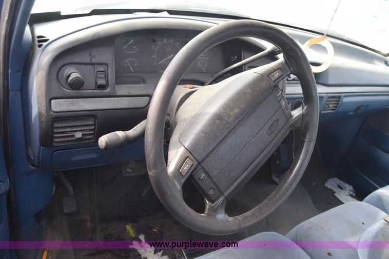 image for item K4770 1995 Ford F150 SuperCab pickup truck