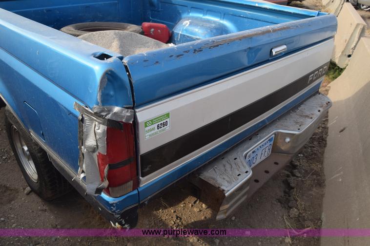 image for item K4770 1995 Ford F150 SuperCab pickup truck